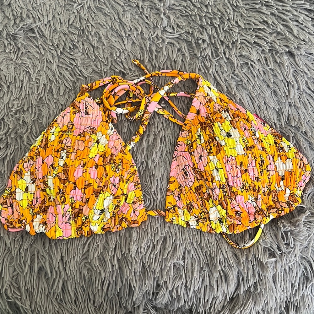target xl (with tags/brand new) bikini top